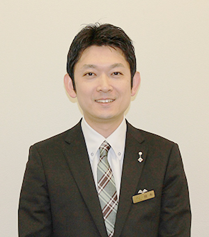 支配人 宮本　伸三